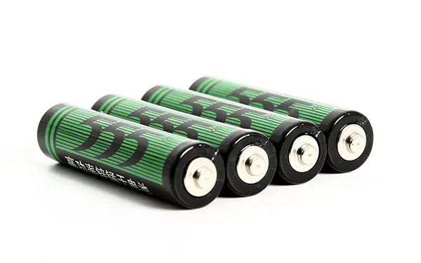 什么是堿性鋅錳電池，堿性電池有哪些優(yōu)缺點(diǎn)1_副本.jpg