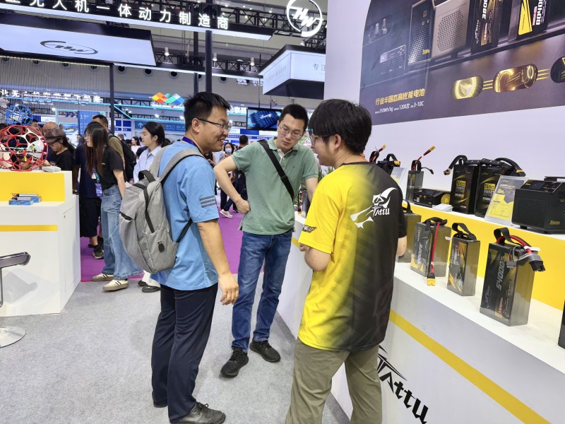 Tattu團隊熱情接待