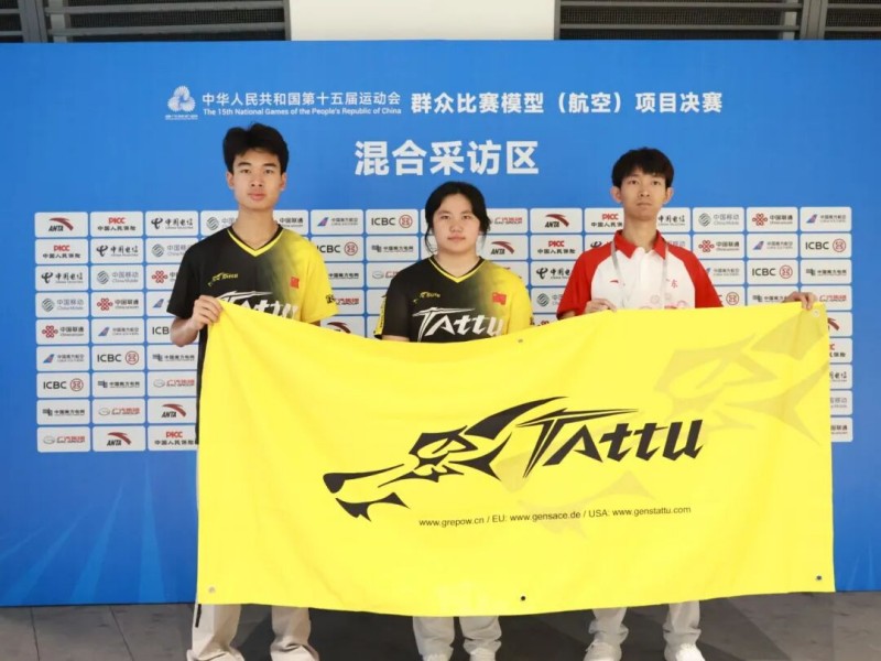 孔海森、何雨瞳、李皓哲